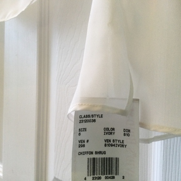 David’s Bridal Wrap Shrug Bolero Size 6 Ivory Chiffon 3/4 Sleeve Bridal Wedding - Picture 6 of 6